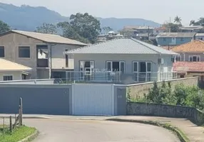 Foto 1 de Casa com 4 Quartos à venda, 100m² em Serraria, São José