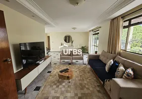 Foto 1 de Casa com 3 Quartos à venda, 440m² em Setor Centro Oeste, Goiânia