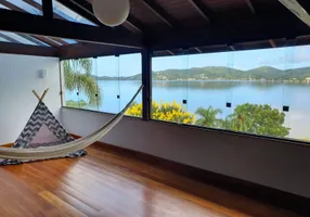 Foto 1 de Casa com 3 Quartos à venda, 250m² em Canto dos Araçás, Florianópolis