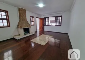 Foto 1 de Casa com 3 Quartos à venda, 197m² em Jardim das Vertentes, São Paulo