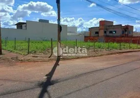 Foto 1 de Lote/Terreno à venda, 540m² em Novo Mundo, Uberlândia