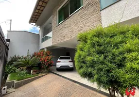 Foto 1 de Casa com 3 Quartos à venda, 360m² em Álvaro Camargos, Belo Horizonte