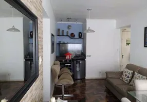 Foto 1 de Apartamento com 2 Quartos à venda, 59m² em Leopoldina, Porto Alegre