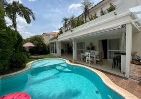 Foto 1 de Casa de Condomínio com 4 Quartos para venda ou aluguel, 330m² em Tamboré, Santana de Parnaíba