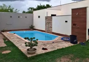 Foto 1 de Casa com 2 Quartos à venda, 160m² em Jardim da Granja, São José dos Campos