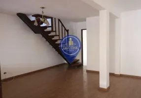 Foto 1 de Casa de Condomínio com 3 Quartos à venda, 125m² em Vila Prel, São Paulo