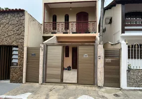 Foto 1 de Casa com 2 Quartos para alugar, 100m² em Centro, Macaé