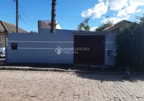 Foto 1 de Casa com 2 Quartos à venda, 60m² em Humaitá, Porto Alegre