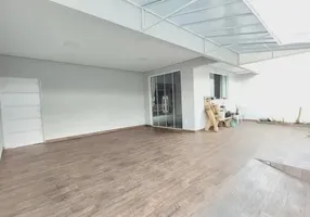 Foto 1 de Casa com 3 Quartos à venda, 155m² em Parque Pinheiros, Taboão da Serra