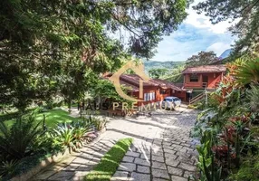 Foto 1 de Casa com 6 Quartos para venda ou aluguel, 400m² em Parque do Imbuí, Teresópolis