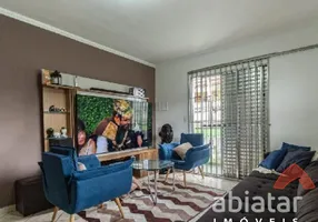 Foto 1 de Sobrado com 2 Quartos para venda ou aluguel, 180m² em Parque Pinheiros, Taboão da Serra