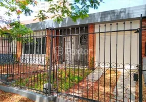 Foto 1 de Casa com 3 Quartos à venda, 135m² em Jardim Botânico, Porto Alegre