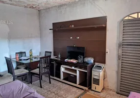 Foto 1 de Casa com 3 Quartos à venda, 200m² em Taguatinga Norte, Brasília