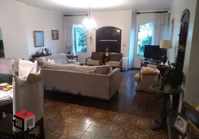 Foto 1 de Casa com 4 Quartos para alugar, 250m² em Campestre, Santo André