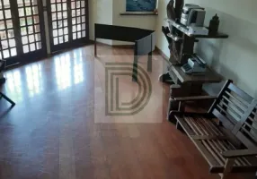 Foto 1 de Casa de Condomínio com 4 Quartos à venda, 352m² em Terras do Madeira, Carapicuíba