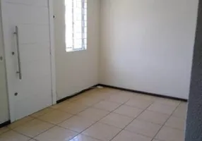 Foto 1 de Sobrado com 2 Quartos à venda, 70m² em Santo Antônio, São José dos Pinhais