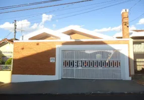 Foto 1 de Casa com 3 Quartos à venda, 208m² em Vila Monteiro, São Carlos