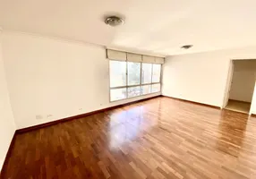 Foto 1 de Apartamento com 3 Quartos à venda, 130m² em Jardim América, São Paulo