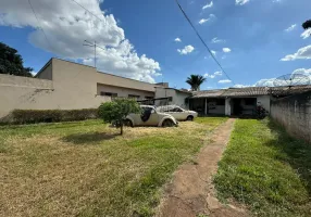 Foto 1 de Casa com 2 Quartos à venda, 80m² em Santa Marta, Uberaba