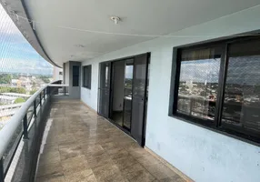 Foto 1 de Apartamento com 3 Quartos para alugar, 180m² em Adrianópolis, Manaus