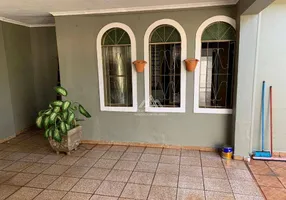 Foto 1 de Casa com 3 Quartos à venda, 145m² em Antonio Marincek, Ribeirão Preto