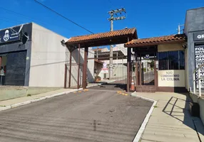 Foto 1 de Casa com 3 Quartos à venda, 73m² em Vila Nova, Porto Alegre