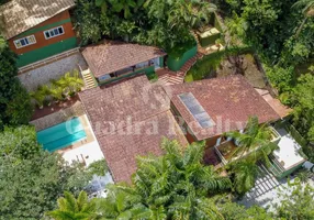 Foto 1 de Casa com 8 Quartos para venda ou aluguel, 475m² em Jardim Acapulco , Guarujá