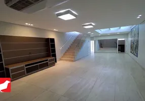 Foto 1 de Casa com 2 Quartos à venda, 220m² em Ipiranga, São Paulo