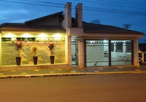 Foto 1 de Casa com 4 Quartos à venda, 273m² em Centro, Rio das Pedras