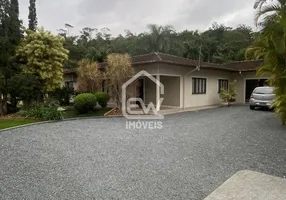 Foto 1 de Casa com 3 Quartos à venda, 208m² em , Massaranduba