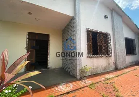 Foto 1 de Casa com 4 Quartos à venda, 523m² em Joaquim Tavora, Fortaleza