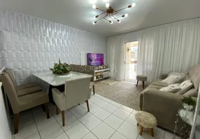 Foto 1 de Apartamento com 3 Quartos à venda, 102m² em Meia Praia, Itapema