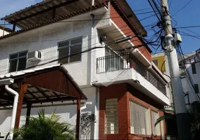 Foto 1 de Casa com 4 Quartos à venda, 165m² em Grajaú, Rio de Janeiro