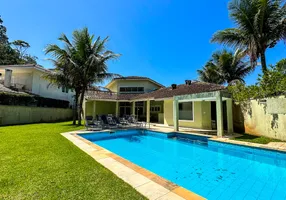 Foto 1 de Casa com 5 Quartos à venda, 315m² em Balneário Praia do Pernambuco, Guarujá