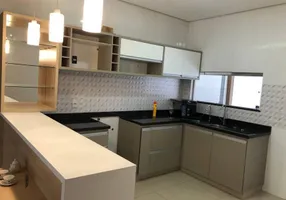 Foto 1 de Casa com 3 Quartos à venda, 90m² em Barbalho, Salvador