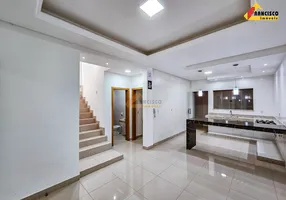 Foto 1 de Casa com 4 Quartos à venda, 120m² em São José, Divinópolis