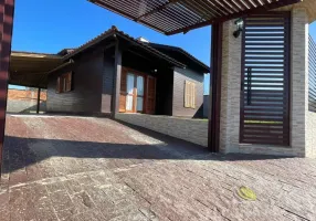 Foto 1 de Casa com 2 Quartos à venda, 60m² em Itapiruba, Imbituba