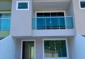 Foto 1 de Casa de Condomínio com 3 Quartos para alugar, 110m² em Granja dos Cavaleiros, Macaé