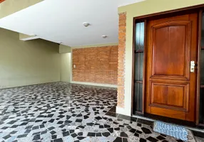 Foto 1 de Sobrado com 5 Quartos à venda, 329m² em Centro, Brotas