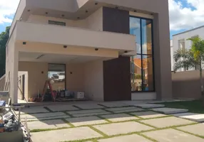 Foto 1 de Casa de Condomínio com 4 Quartos à venda, 320m² em Embratel, Porto Velho