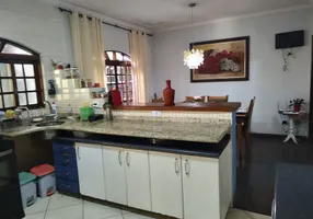 Foto 1 de Casa com 4 Quartos à venda, 277m² em dos Pereiras Caucaia do Alto, Cotia