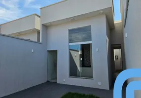 Foto 1 de Casa com 2 Quartos à venda, 62m² em Setor Santos Dumont, Goiânia
