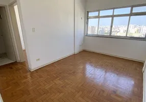 Foto 1 de Apartamento com 1 Quarto para alugar, 45m² em Aclimação, São Paulo