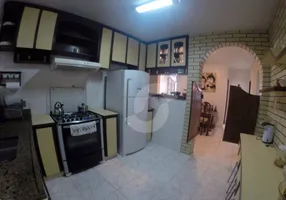 Foto 1 de Casa de Condomínio com 4 Quartos à venda, 203m² em Fonseca, Niterói