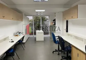 Foto 1 de Imóvel Comercial com 3 Quartos para alugar, 240m² em Vila Olímpia, São Paulo