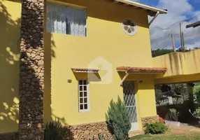 Foto 1 de Casa com 5 Quartos à venda, 162m² em Araras, Petrópolis