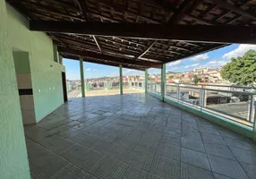 Foto 1 de Sobrado com 3 Quartos à venda, 294m² em Vila Tibirica, Santo André