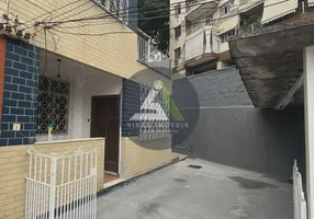 Foto 1 de Casa com 3 Quartos para alugar, 100m² em Pechincha, Rio de Janeiro