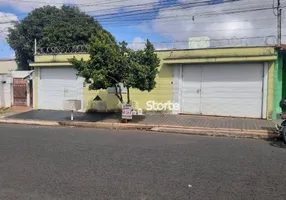 Foto 1 de Casa com 3 Quartos à venda, 320m² em Tibery, Uberlândia