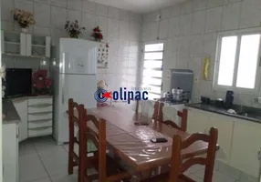 Foto 1 de Sobrado com 3 Quartos à venda, 180m² em Cidade Soberana, Guarulhos